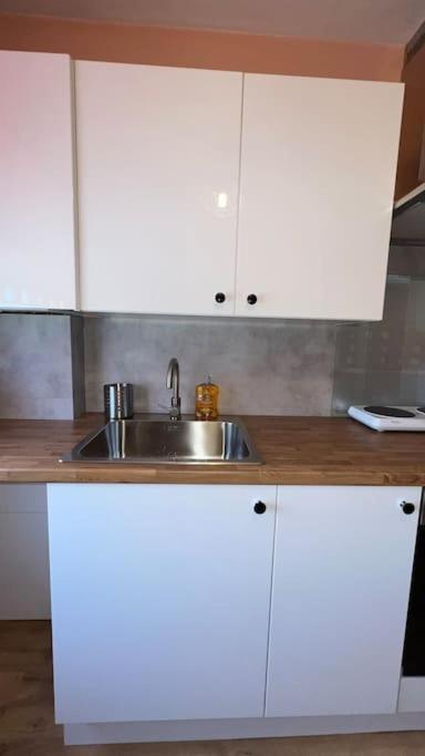 Palaz 6 - 2 Bedroom Flat Едмонтон Екстер'єр фото